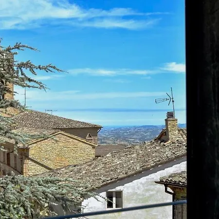 Casa Laici